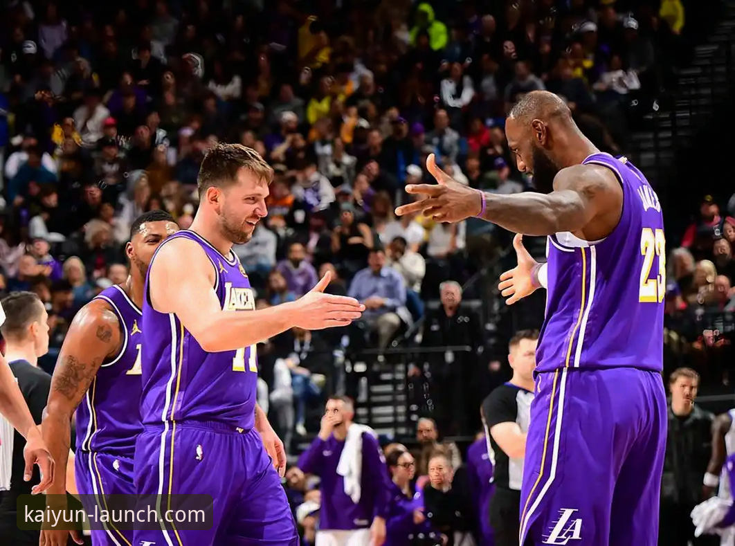 东契奇43分引领湖人进攻风暴：一场流畅观赛体验的深度评测